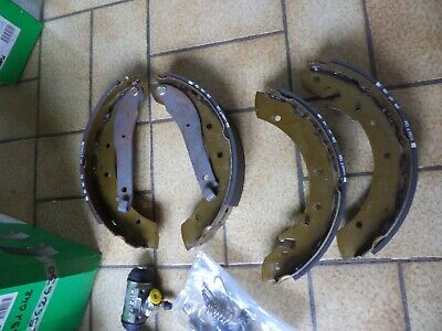 n°gd567 kit frein peugeot 504 505 bk1231g lucas neuf DPA86