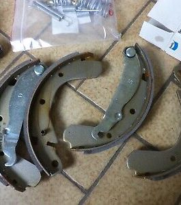 n°gd532 kit frein opel kadett D E 391189b bendix neuf DPA86