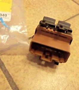 n°144 interrupteur vitre gauche renault espace megane scenic laguna 8200315040 neuf DPA86
