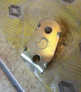 n°rn311 gache porte renault r4 0852817300 neuve DPA86