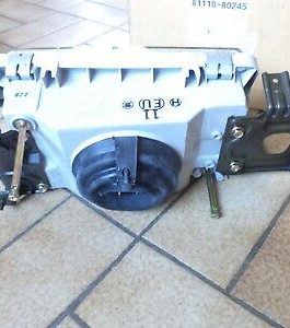 n°sa163 phare avd toyota camry 8111080245 neuf DPA86
