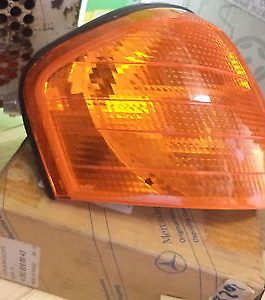n°e359 clignotant avd mercedes w202 2028260643 neuf DPA86