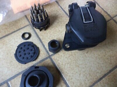 n°gd582 broche attelage 24 volt 15 broches cpc15smv neuve DPA86