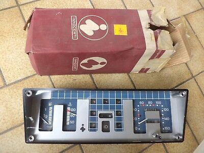 n°r9 cendrier innocenti bertone de tomaso 562300330 neuf DPA86
