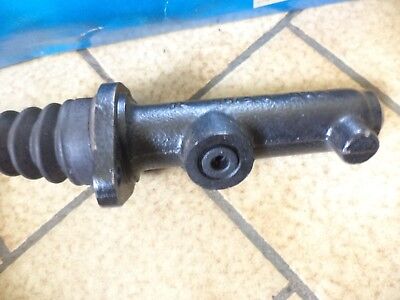 n°k46 émetteur embrayage lancia thema fiat croma 82442897 neuf n°k46 émetteur embrayage lancia thema fiat croma 82442897 neuf DPA86