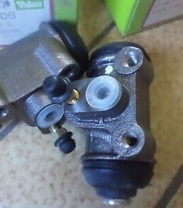 n°rn430 lot cylindre roue ar renault master c25 350509 neuf DPA86