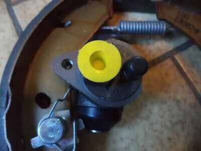 n°cl14 kit frein ar ford courier fiesta e170085 neuf n°cl14 kit frein ar ford courier fiesta e170085 neuf DPA86
