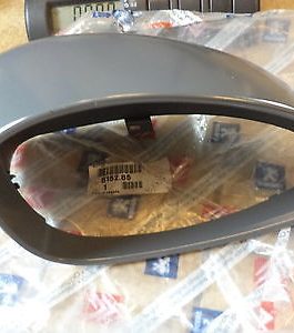 n°dr209 coque retroviseur avd citroen c4 815285 neuve DPA86