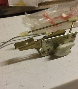 n°r168 serrure porte avd innocenti bertone 53456006 neuve DPA86