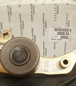 n°v65 galet tendeur citroen berlingo xantia zx jumper jumpy 1.9 D 082933 neuf DPA86