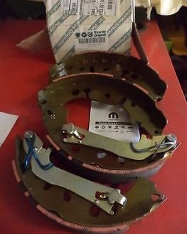 n°w165 jeu machoires frein fiat punto 77366796 neuve