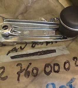 n°e475 manivelle fenetre noir mercedes w202 2027600002 neuve DPA86