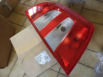 n°e152 jeu tapis skoda fabia dca400003 neuf DPA86