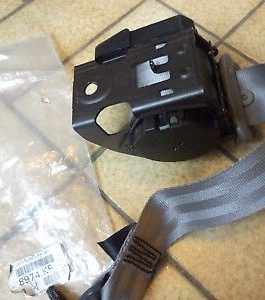 n°v388 ceinture securite arriere citroen c5 phase 1 8974kf neuve DPA86