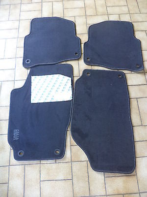 n°e152 jeu tapis skoda fabia dca400003 neuf DPA86