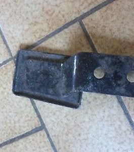 n°rn303 support pare choc avd renault r5 7700540142 neuf n°rn303 support pare choc avd renault r5 7700540142 neuf DPA86