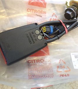 n°dr249 boucle ceinture ard citroen c5 ref 8974×1 neuf n°dr249 boucle ceinture ard citroen c5 ref 8974×1 neuf DPA86
