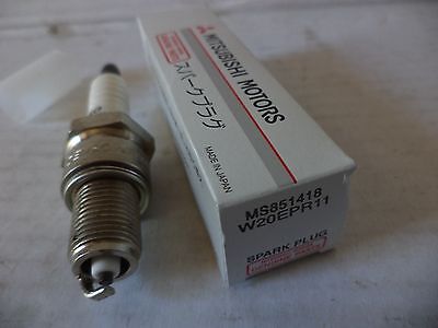 n°d325 lot 4 bougies colt eclipse l200 pajero ms851418 neuve DPA86