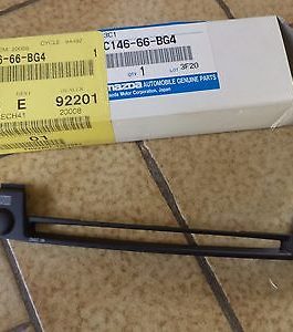 n°ma78 facade autoradio cd mazda premacy mpv c14666bg4 neuve