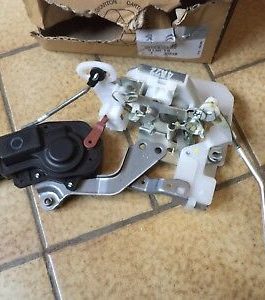 n°v465 serrure porte droit citroen c1 peugeot 107 9136t9 neuve DPA86
