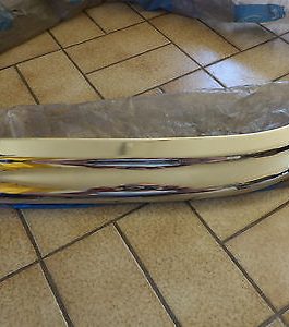 n°e277 pare choc superieur ard mercedes w111 w112 1128850605 neuf DPA86