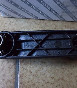 n°w255 poignée vitre arriere fiat panda 735463155 neuve DPA86