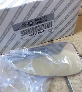 n°w262 glace retroviseur inferieur gauche fiat multipla 71715664 neuve DPA86