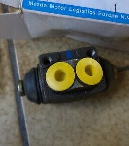 n°sa277 lot cylindre roue mazda 121 1e0726610 neuf DPA86
