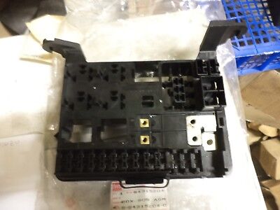 n°r208 boite fusible isuzu 94315204 neuve DPA86