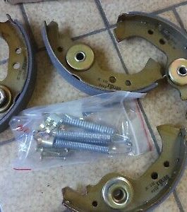 n°gd598 kit machoire frein fiat panda kdf135 ferodo neuf n°gd598 kit machoire frein fiat panda kdf135 ferodo neuf DPA86