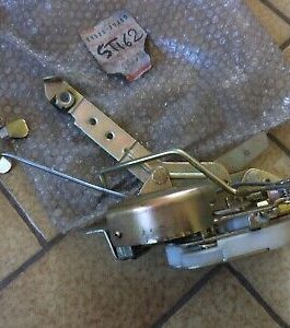 n°sa641 serrure porte avg toyota celica 6932020350 neuve DPA86