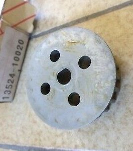 n°sa653 poulie crantée toyota starlet 1352410020 neuve DPA86