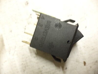 n°r188 interrupteur antibrouillard orange innocenti bertone neuf DPA86