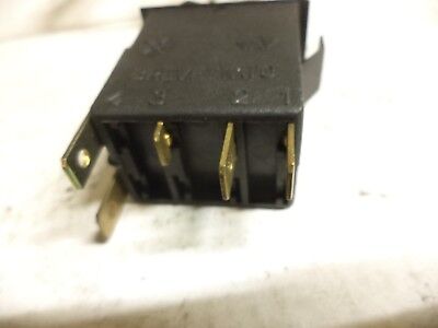 n°r188 interrupteur antibrouillard orange innocenti bertone neuf DPA86
