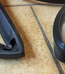 n°rn281 joint porte peugeot 871017 neuf DPA86