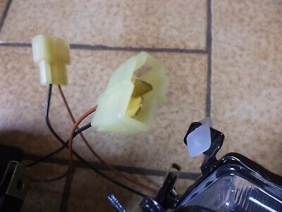 n°d78 kit antibrouillard mitsubishi carisma ref mz311755 neuf DPA86