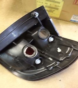 n°ma199 feu gauche mazda 626 break gf3h51180d neuf DPA86