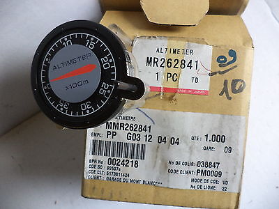 n°d73 altimetre mitsubishi pajero ref mr262841 neuf DPA86