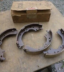 n°sa377 jeu garniture frein av toyota hiace 0449426011 neuve DPA86