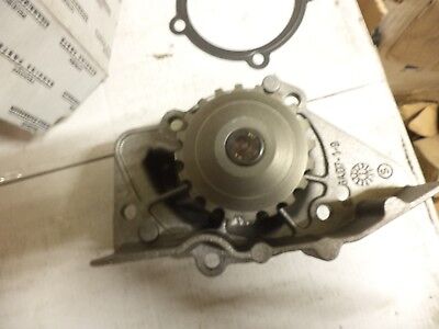 n°r152 pompe eau citroen berlingo evasion xantia 96250413 neuve DPA86