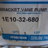 n°ma319 support galet enrouleur mazda 121 1e1030680 neuf DPA86
