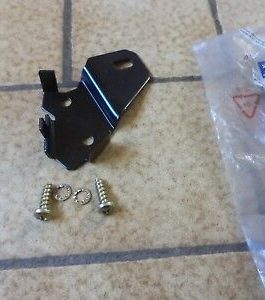 n°v557 patte fixation phare gauche citroen jumper 621265 neuve DPA86