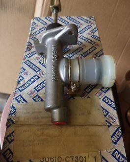 n°nd140 emetteur embrayage nissan patrol 30610c7301 neuf DPA86