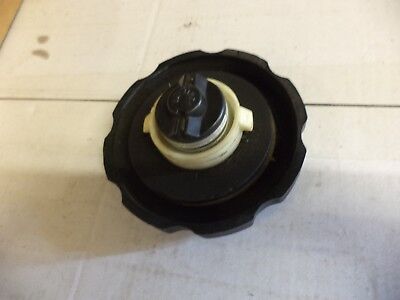 n°r96 bouchon reservoir innocenti bertone 559227108 neuf DPA86