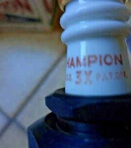 n°7ce2 bougie 3X 7/8 inch ford a b champion neuve DPA86