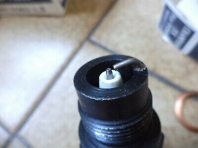 n°7ce2 bougie 3X 7/8 inch ford a b champion neuve DPA86