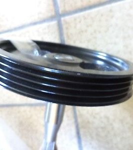 n°v688 poulie direction assistee mitsubishi pajero mr103346 neuve DPA86
