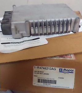 n°z45 calculateur moteur chrysler voyager 3.3 r4748213ag ES DPA86