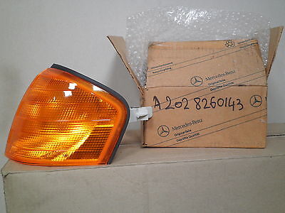 n°m30 clignotant mercedes classe C a2028260143 neuf DPA86