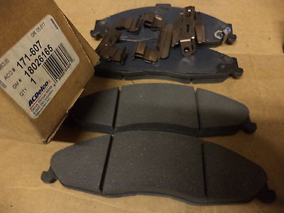 n°gm53 moyeu roue cadillac cts sts 12413071 neuf DPA86